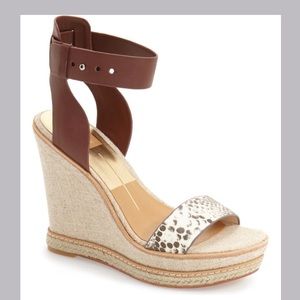 EUC MINT DOLCE VITA HEATH WEDGES SZ 11